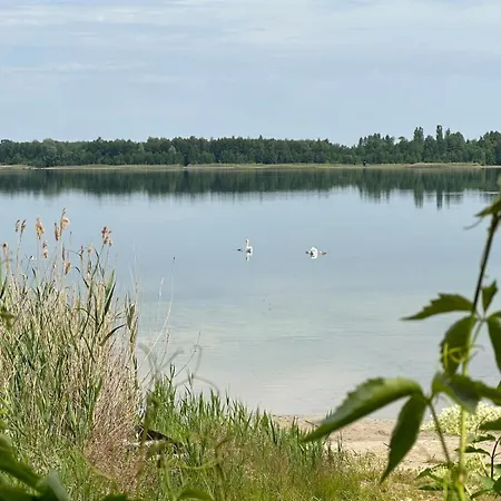 Za Lasem Nad Woda *