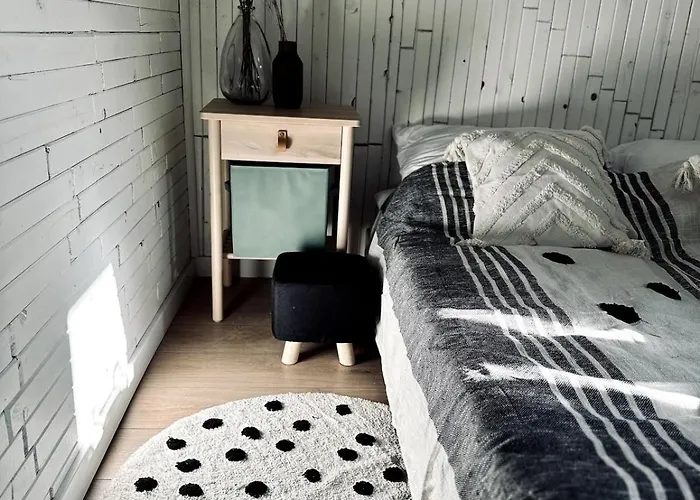 Za Lasem Nad Woda Narty